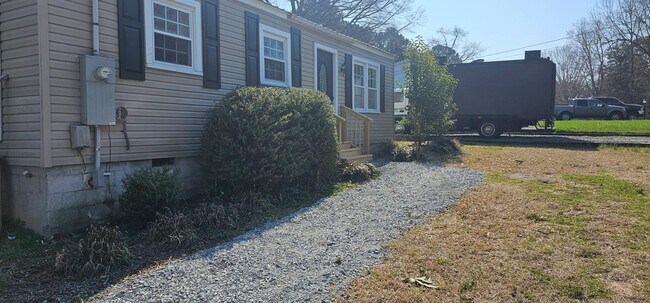 Building Photo - 356 Atkins Ave