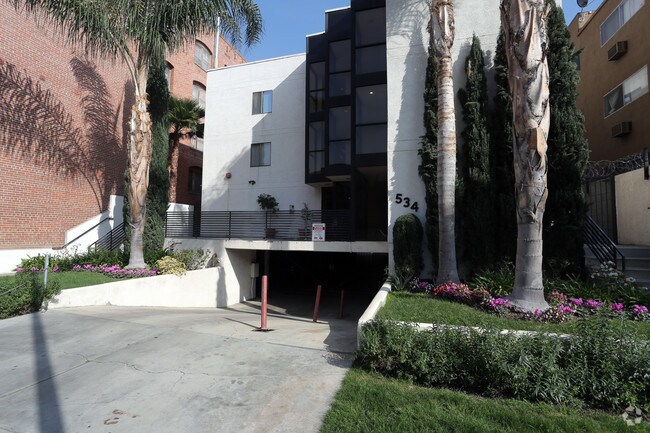 Building Photo - Oxford Apartments