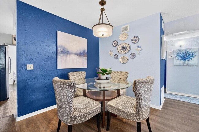 Foto del edificio - 2452 Brazilia Dr