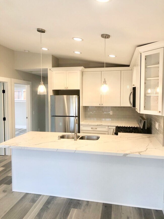 Foto del edificio - Brand new 2 Bedroom 1.5 Bath Cottage