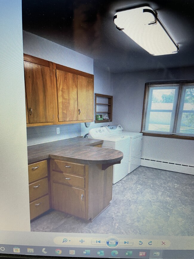 Foto del edificio - 503 3rd Ave NW
