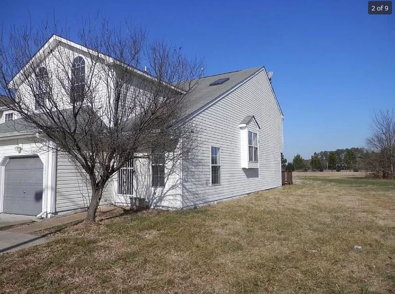 Primary Photo - 126 Majestic Dr