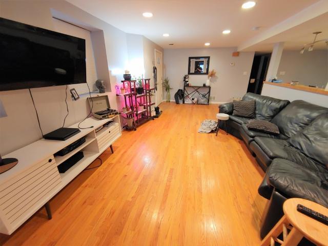 Building Photo - 2 bedroom in CHICAGO IL 60660