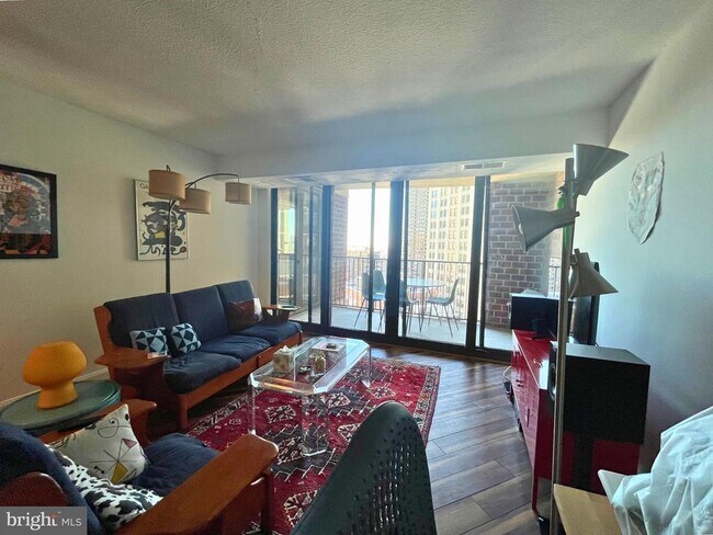 Foto del edificio - 1420 Locust St
