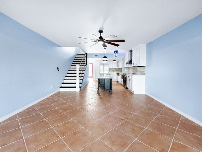 Foto del edificio - Unfurnished Waterfront Townhome - Gulf Access & Sunset Views! 3bed | 3bath