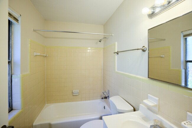 Foto del edificio - 2151 Lenox Rd NE