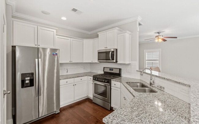 Building Photo - 126 Sunset Bay Ln