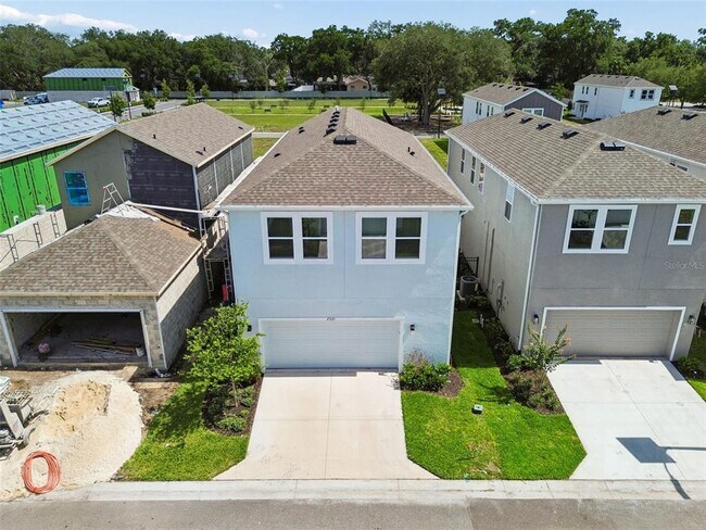 Foto del edificio - 2021 Amelia Bay Pl