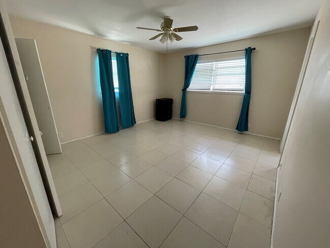 Foto del edificio - 118 N Shore Dr