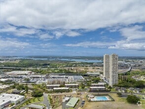 Building Photo - 1060 Kamehameha Hwy