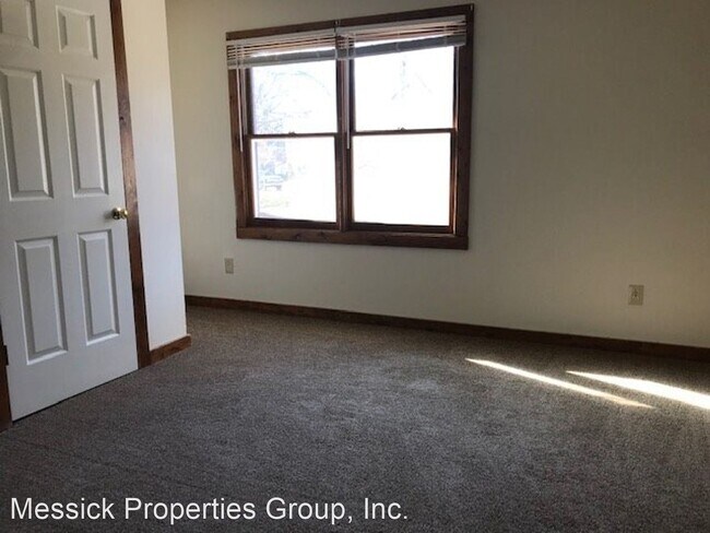 Building Photo - 2 br, 2 bath House - 1439 King Charles Drive