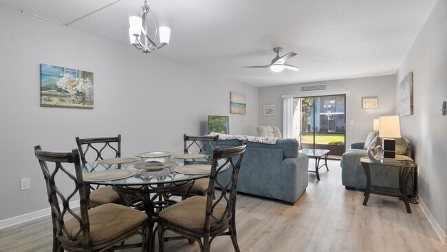 Foto del edificio - 1730 Manasota Beach Rd