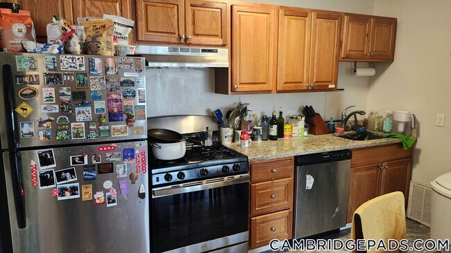 Foto del edificio - 20 Hubbard Park Rd