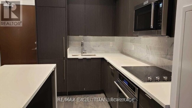 Building Photo - 38 Iannuzzi St