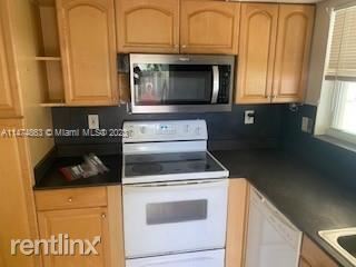 Building Photo - 2 br, 2 bath House - 1403 SE 8th Ct