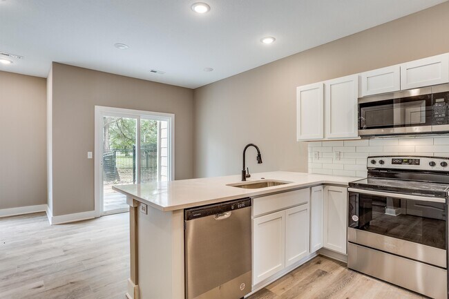 Building Photo - 4452 N Sandplum St