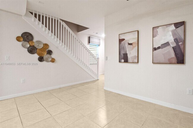 Building Photo - 20814 NE 5th Ct