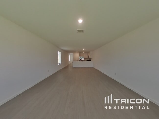 Building Photo - 3065 Dawn Sound Dr