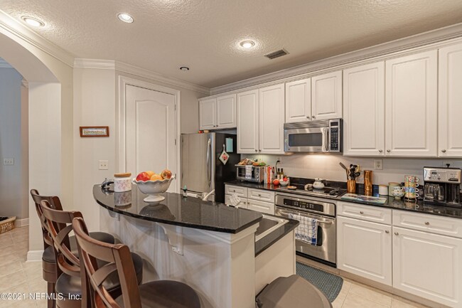 Foto del edificio - 4300 S Beach Pkwy