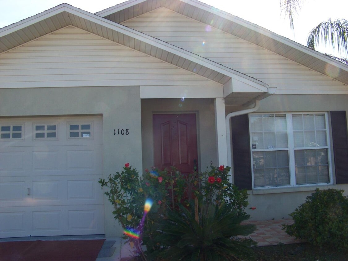Photo - 1108 Old Mossy Ct