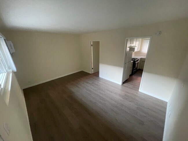 Building Photo - 5531 Fulcher Ave