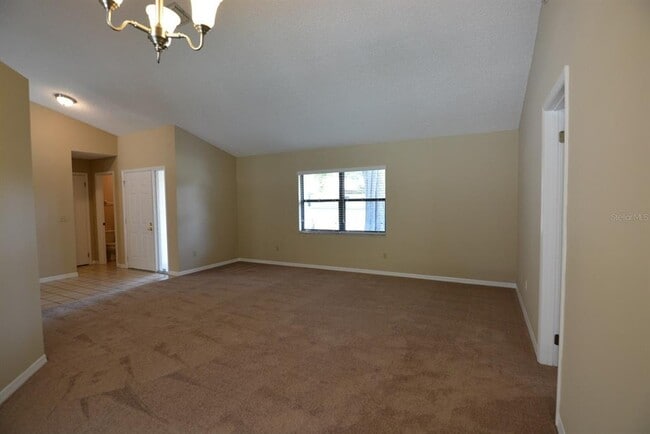 Foto del edificio - 5106 Sun Palm Dr