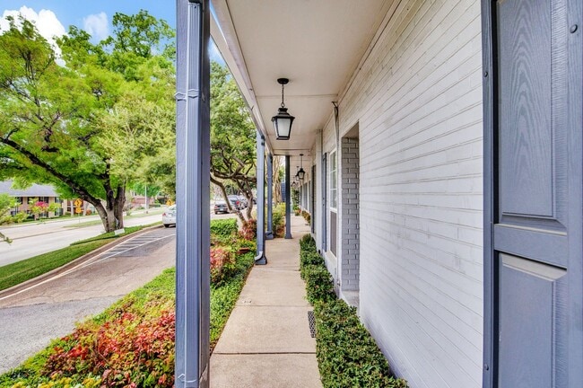 Building Photo - A must see Dallas Condo!