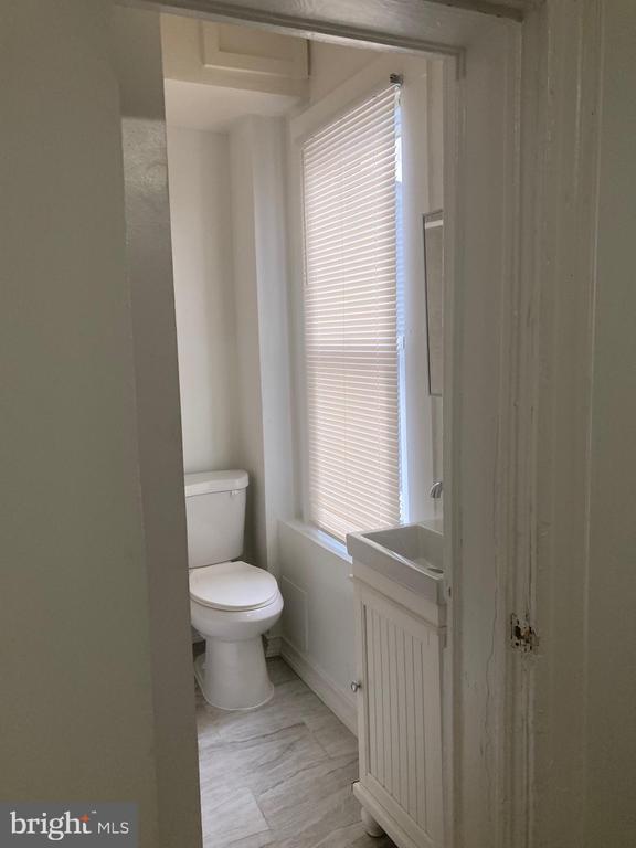 Foto del edificio - 776 Washington Blvd