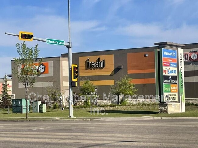 Building Photo - 7700 Ellesmere Ln