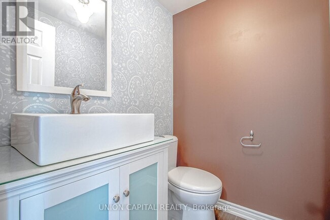 Building Photo - 123 Pinedale Gate