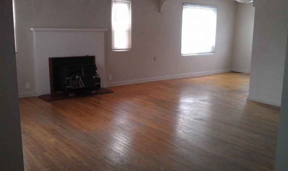 Primary Photo - 2 bedroom on J street