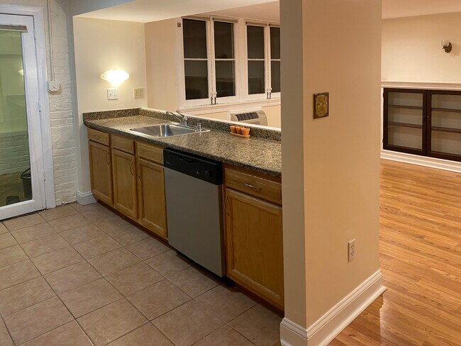 Cocina - 2063 Park Rd NW