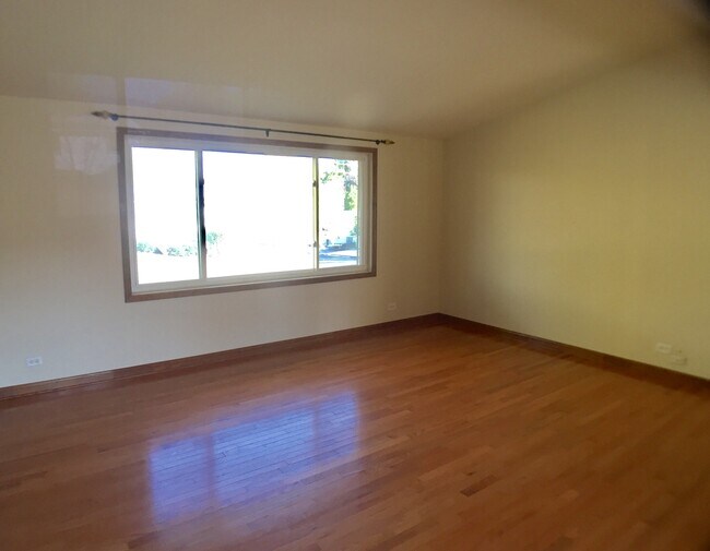 Sala de estar - 1402 Altamont St