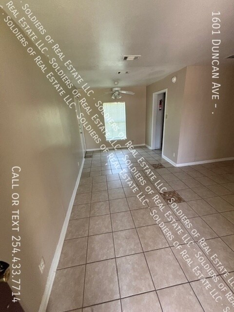 Foto del edificio - 1601 Duncan Ave