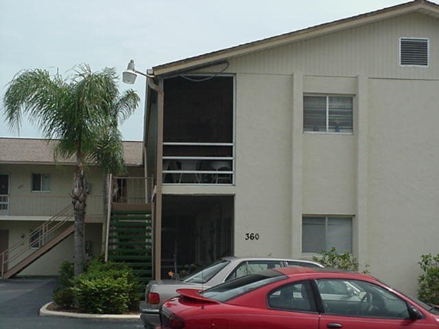 Foto principal - 2BR/1BA First Floor Condo on Venice Island!