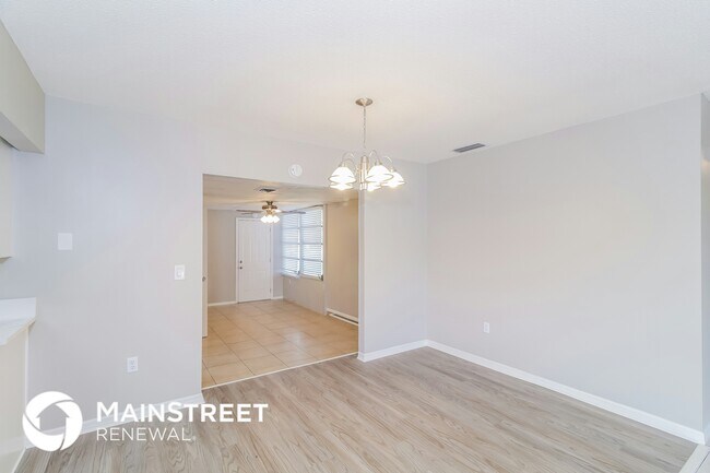 Foto del edificio - 649 Sheridan Dr