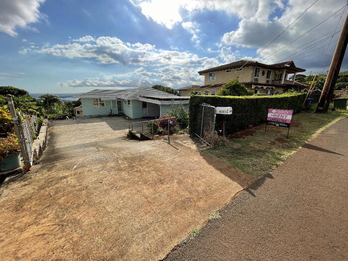 Foto principal - 99-856-856 Halawa Dr
