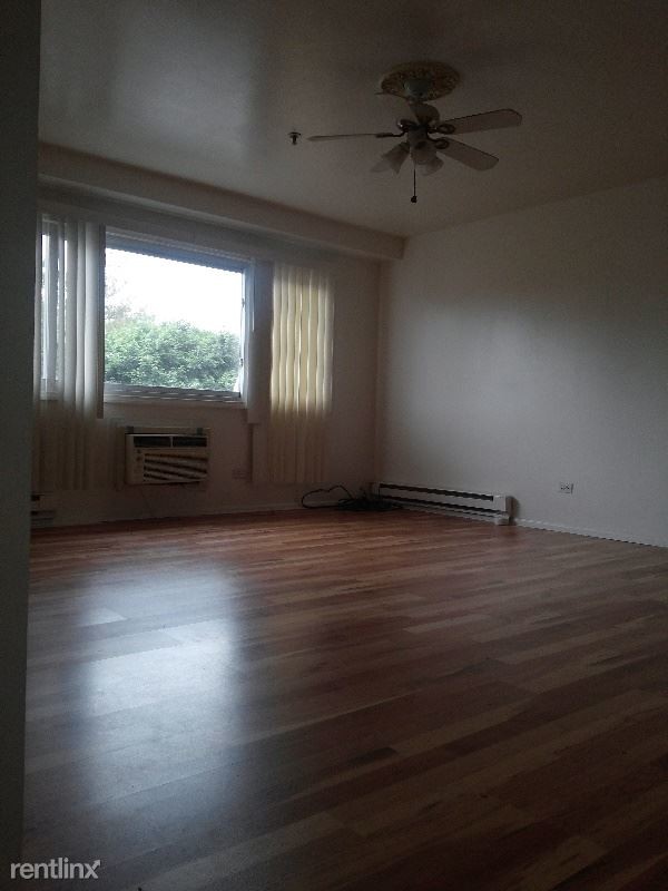 Building Photo - 4117 Lindenwood Dr