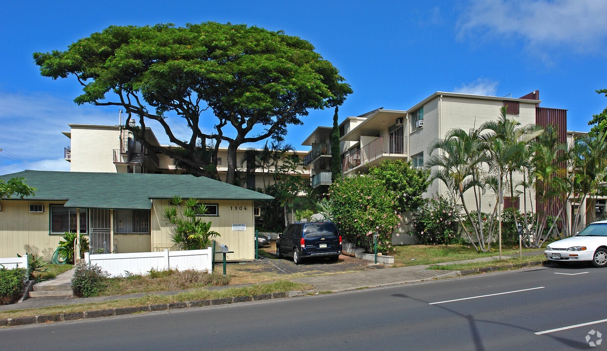University Court Aoao Apartments in Honolulu, HI