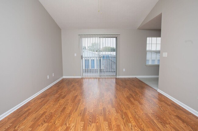 Foto del edificio - Library Park Apartments