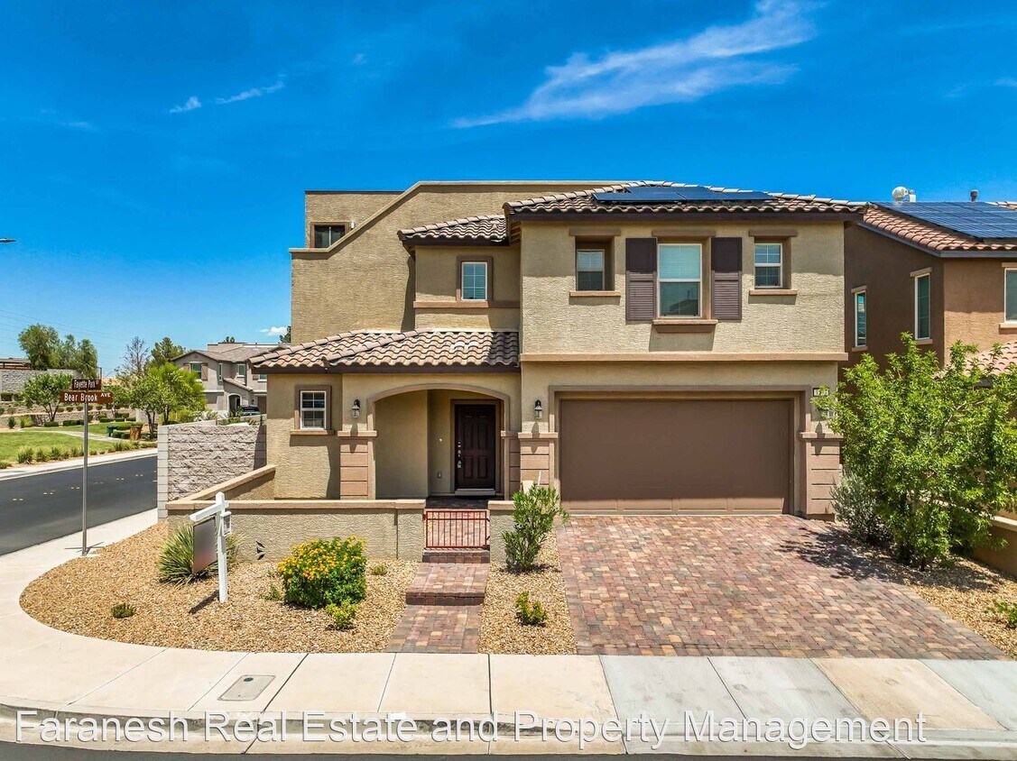 Foto principal - 3 br, 2.5 bath House - 1362 Bear Brook Ave