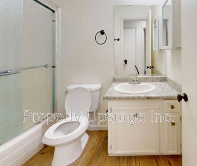 Building Photo - 1063 Del Sol Pl