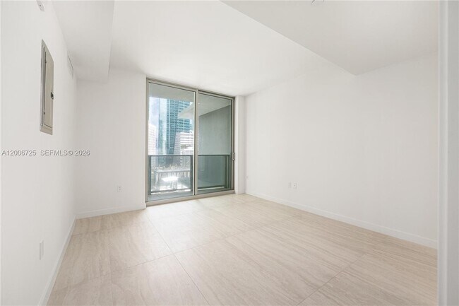 Foto del edificio - 77 SE 5th St