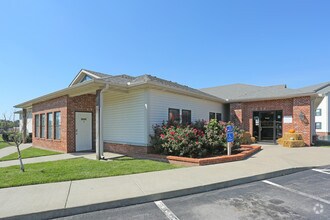 Orchard Park Apartments Rentals - Springfield, MO | Apartments.com