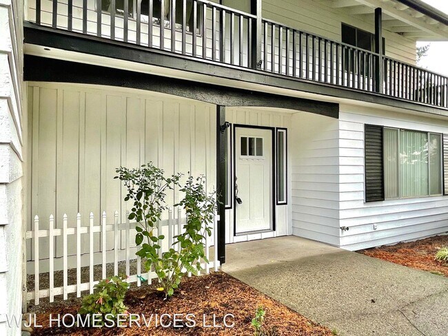 Foto del edificio - 5 br, 3 bath House - 13818 119th Ave NE