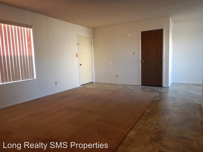 Building Photo - 2 br, 1 bath House - 1150 Plaza Oro Loma C