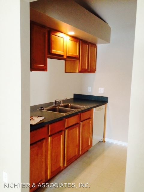 Building Photo - 3 br, 1 bath House - 787 BROWER ROAD