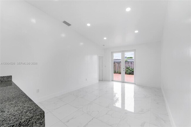 Foto del edificio - 6742 NW 188th Terrace