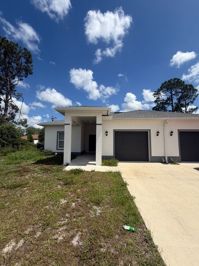 Foto del edificio - 5418 Bristo St