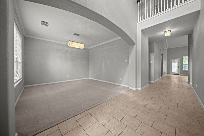 Building Photo - 42 Ebony Oaks Pl